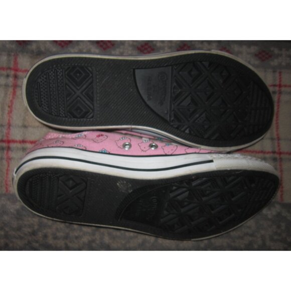 Converse All Star x Hello Kitty CTAS OX Prism Pink White Sneaker Shoe 5 Womens 7 - Picture 4 of 6